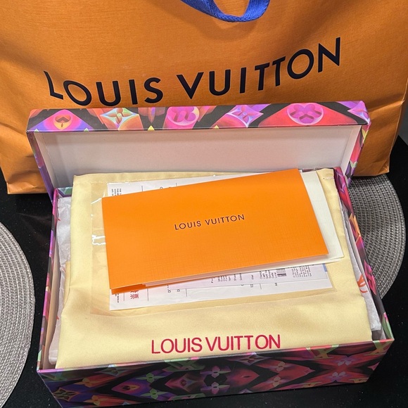 Louis Vuitton casual sneaker - Picture 8 of 10